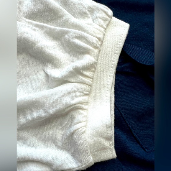 💙🤍👚CONVERSE 💙Navy Tee & 🤍White Ruffle Top NWT - Picture 9 of 10